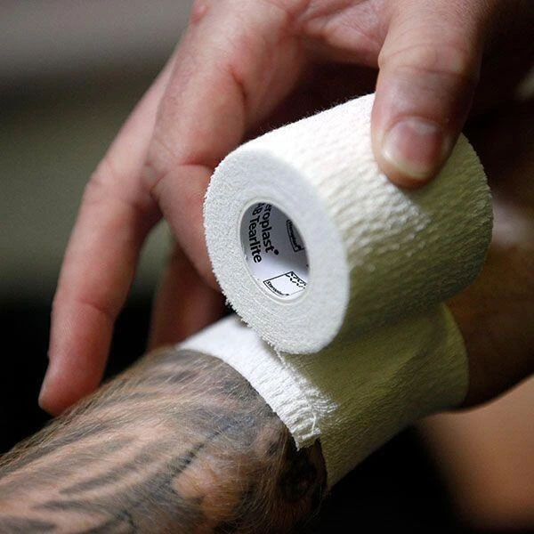 Steroplast EAB Tearlite Elastic Adhesive Bandage - 4.5m Long - 12 Rolls 4 Steroplast EAB Tearlite Elastic Adhesive Bandage - 4.5m Long - 12 Rolls - Image 4