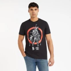 UMBRO Mens Line Out England Rugby TShirt (Black) -Ball Sports Shop kb8033339a3c0ece670d9ebf158582245